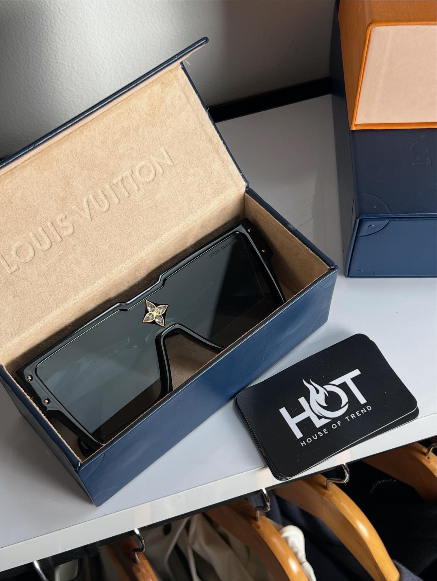 Louis Vuitton cyclone sunglasses used