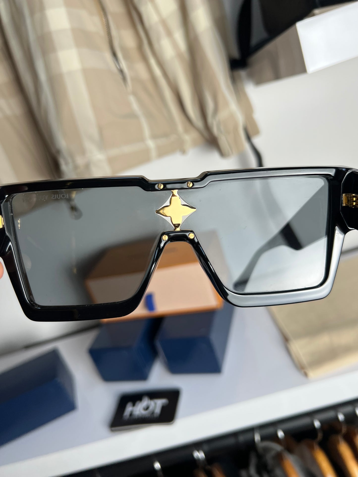 Louis Vuitton cyclone sunglasses used