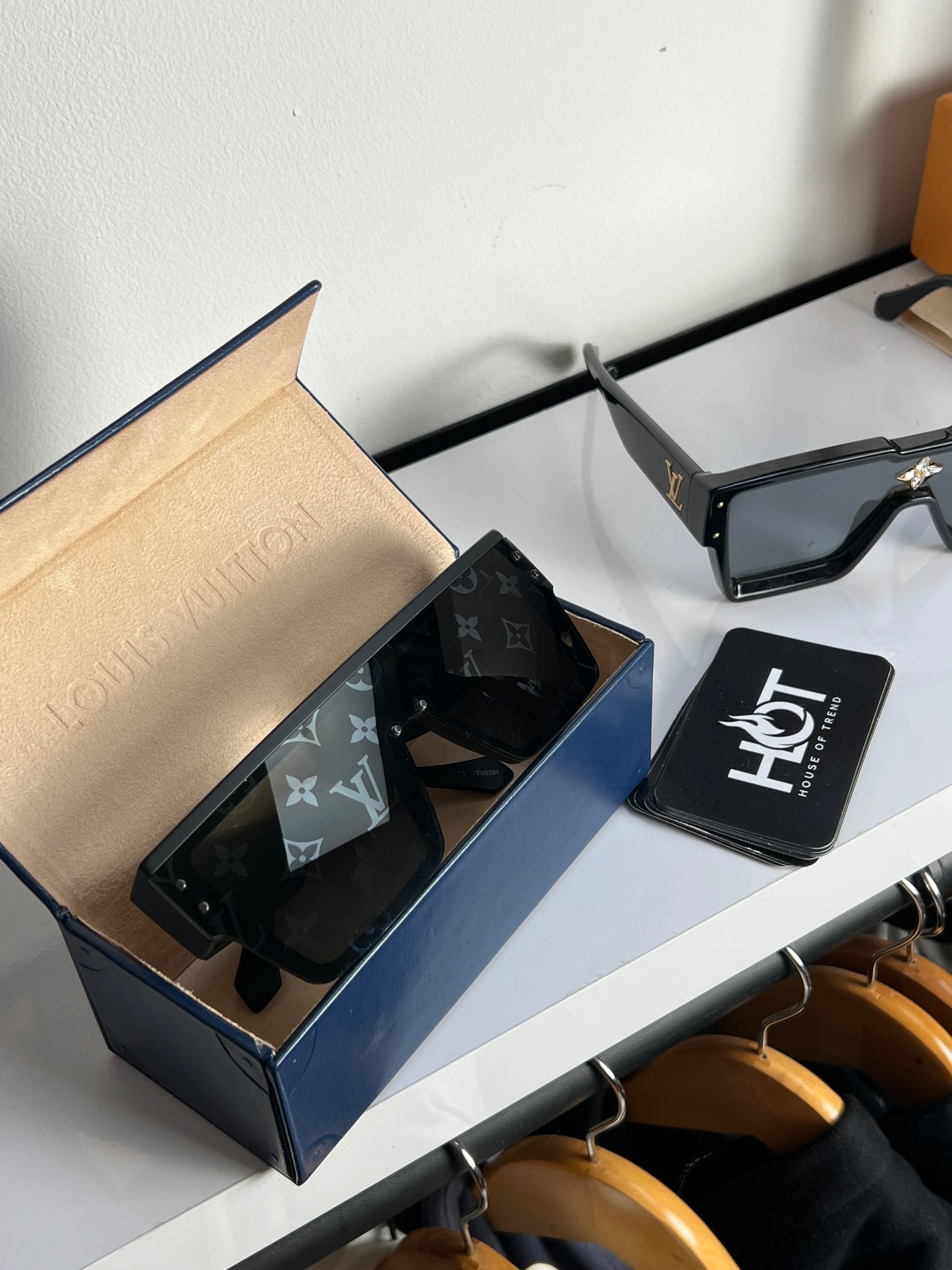 Louis Vuitton Waimea L Sunglasses- Black