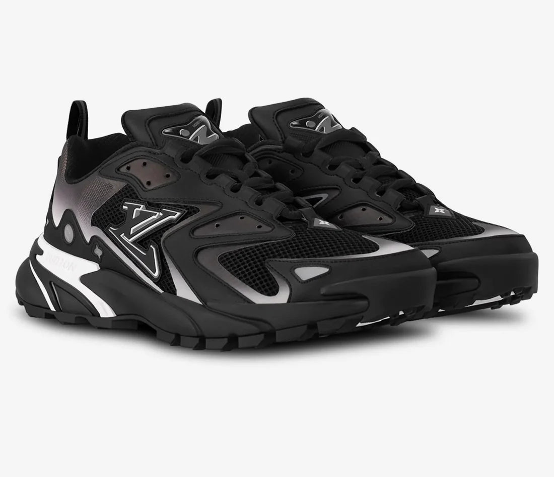 Louis Vuitton tactic runner trainers - black/white